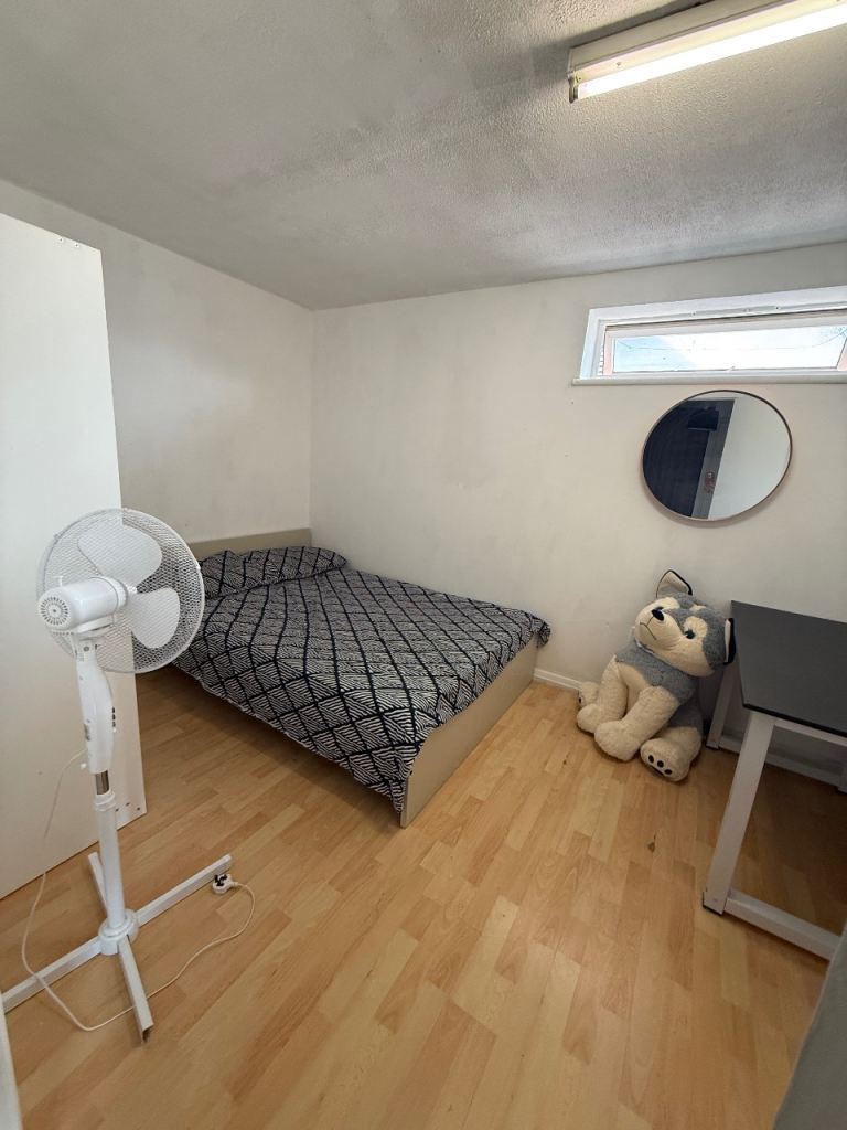 Room for rent 