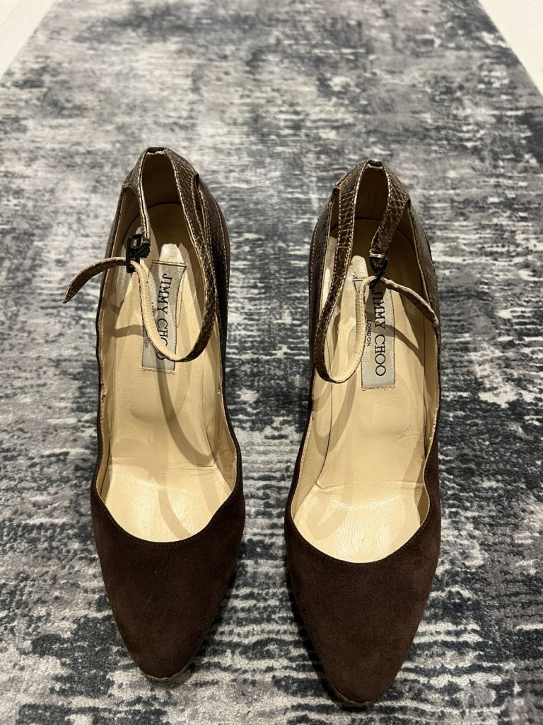 Jimmy Choo Brown suede heels * Size 36.5