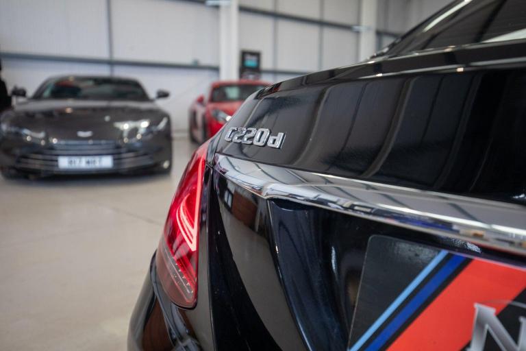  Mercedes-Benz C Class 2.0 C220d Sport Saloon 4dr Diesel G-Tronic+ Euro 6 (s/s) (194 ps) **Heated...