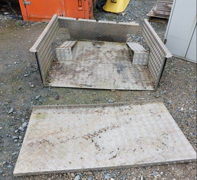 2.5 TDCi Ford Ranger Check plate tub liner