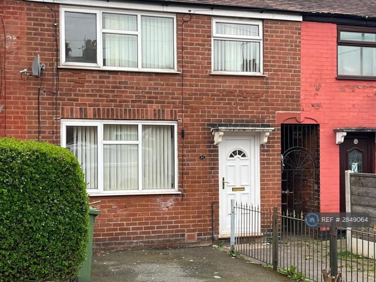 3 bedroom house in Lyme Grove, Manchester, M43 (3 bed) (#2849064)