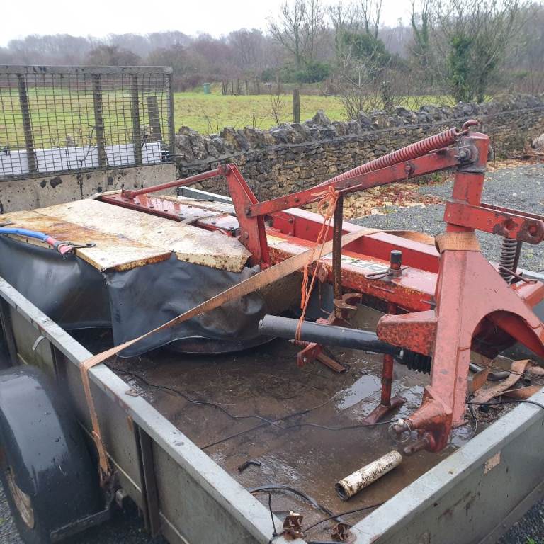 Pz 165 drum mower tractor  mower read fully 