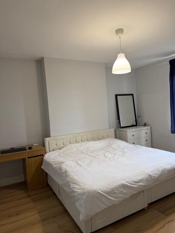 1bedroom for rent in a shared 2bedroom