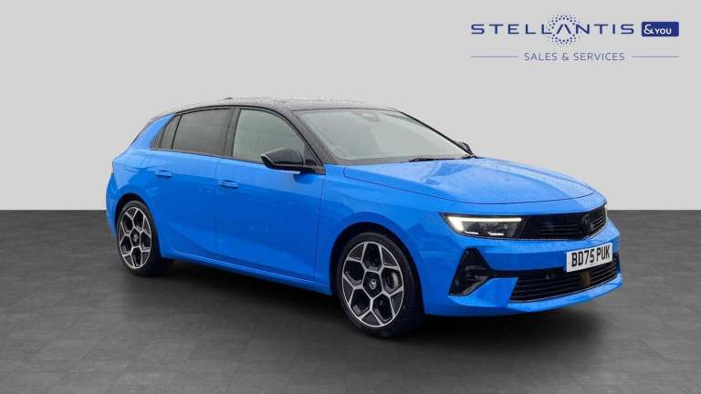 2025 Vauxhall Astra 1.2 Turbo Ultimate Hatchback 5dr Petrol Auto Euro 6 (s/s) (130 ps) Hatchback ...