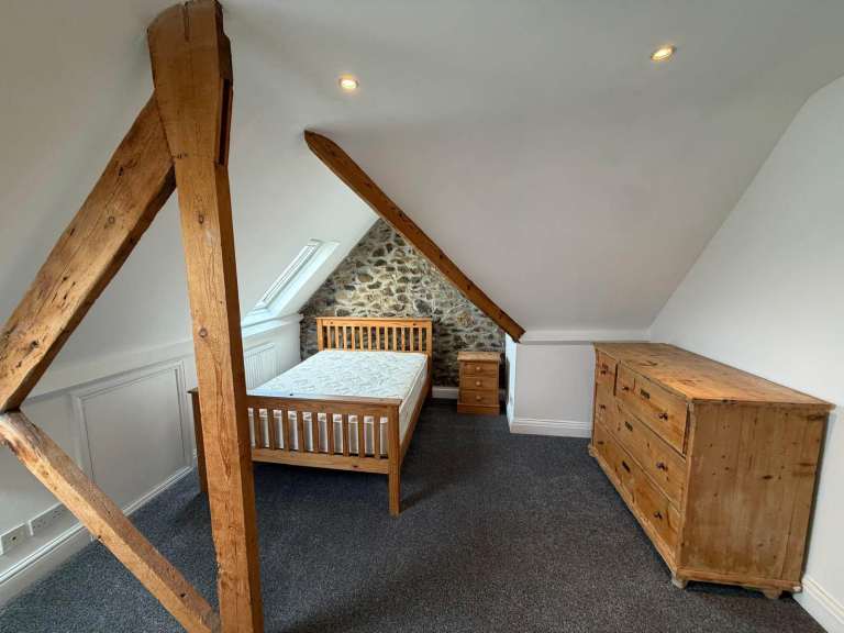 Room - House Share - Newton Abbot