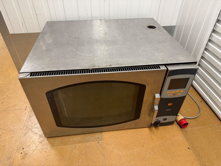 MONO BX INDUSTRIAL OVEN. Free delivery!!!