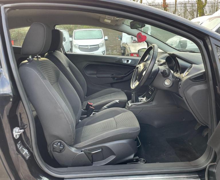 2014 Ford Fiesta 1.25 Zetec Hatchback 3dr Petrol Manual Euro 5 (82 ps) HATCHBACK Petrol Manual