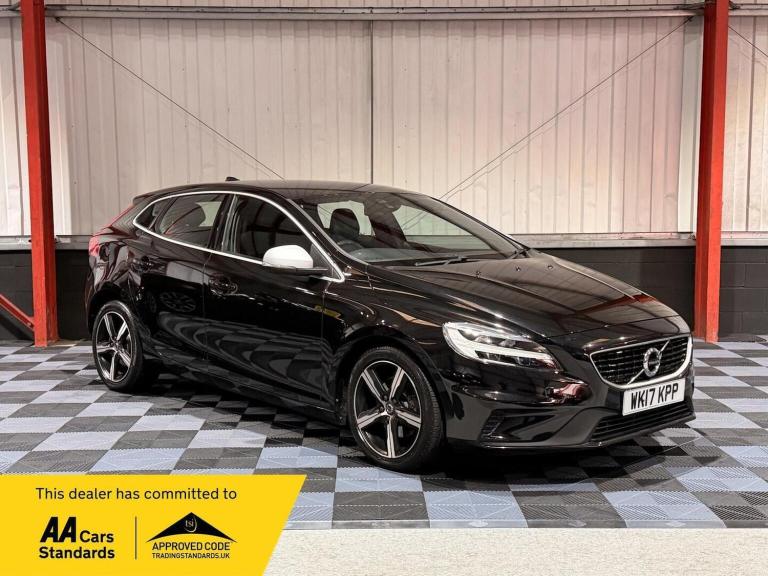 VOLVO V40 2.0 T2 R-Design Nav Plus Euro 6 (s/s) 5dr 2017