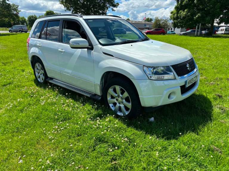 Suzuki, GRAND VITARA, Estate, 2013, Manual, 2393 (cc), 5 doors