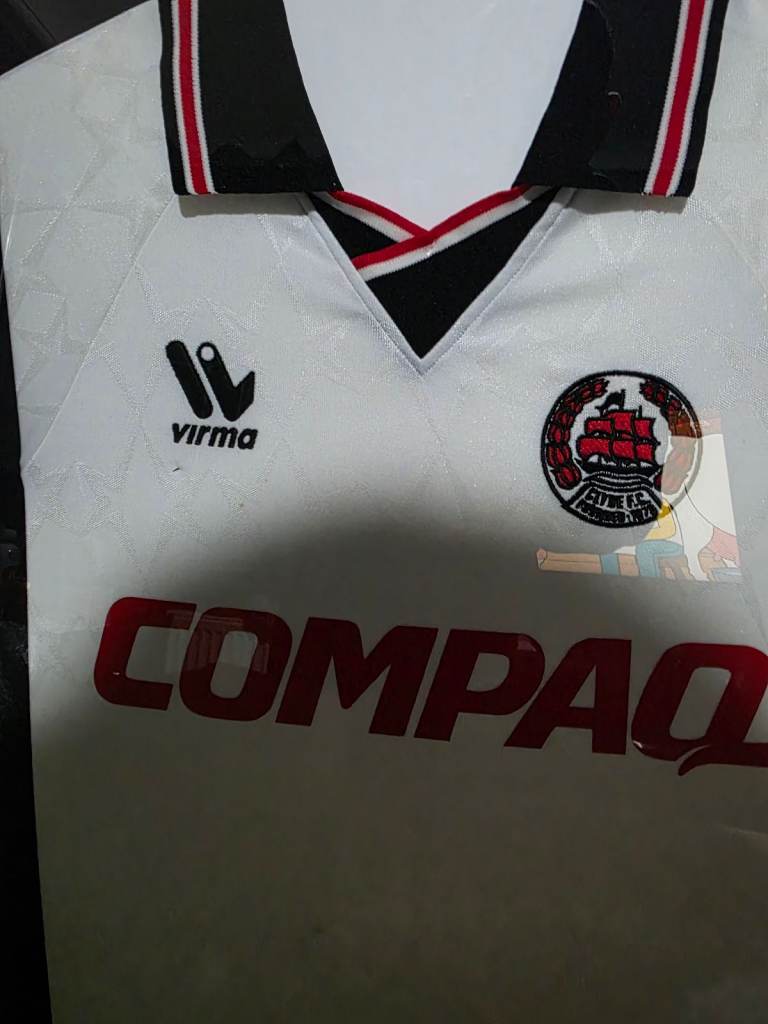 *Rare Clyde Framed Vintage 2001/02 top*