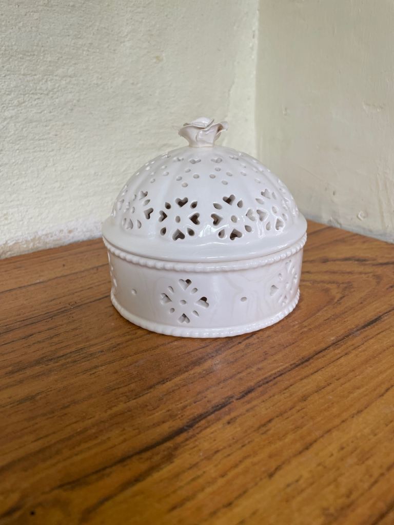 Vintage Hartley Greens Leeds Pottery Pierced Lidded Pot Pourri Bowl Trinket Dish