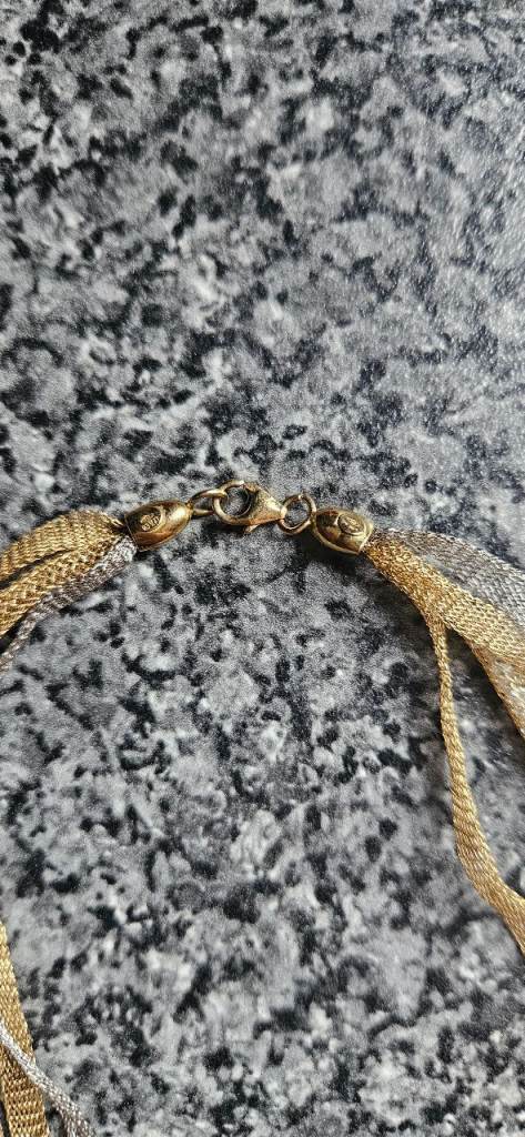 Broken 18ct gold necklace for scrap 11.5g hallmarked 18k