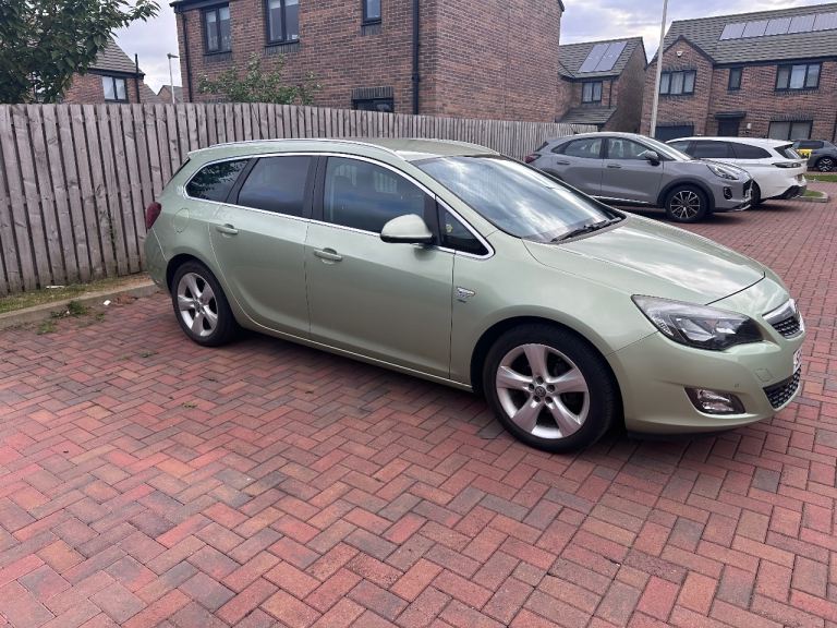 Vauxhall, ASTRA, Estate, 2011, Other, 1598 (cc), 5 doors