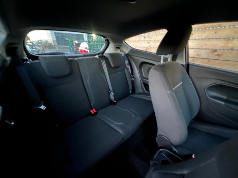 2013 Ford Fiesta 1.25 Style 3dr HATCHBACK Petrol Manual