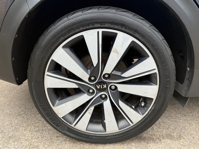 ** GREAT SPEC ** 2016 Kia Sportage 1.7 CRDi ISG 3 5 dr 2WD Estate ** £35 TAX **