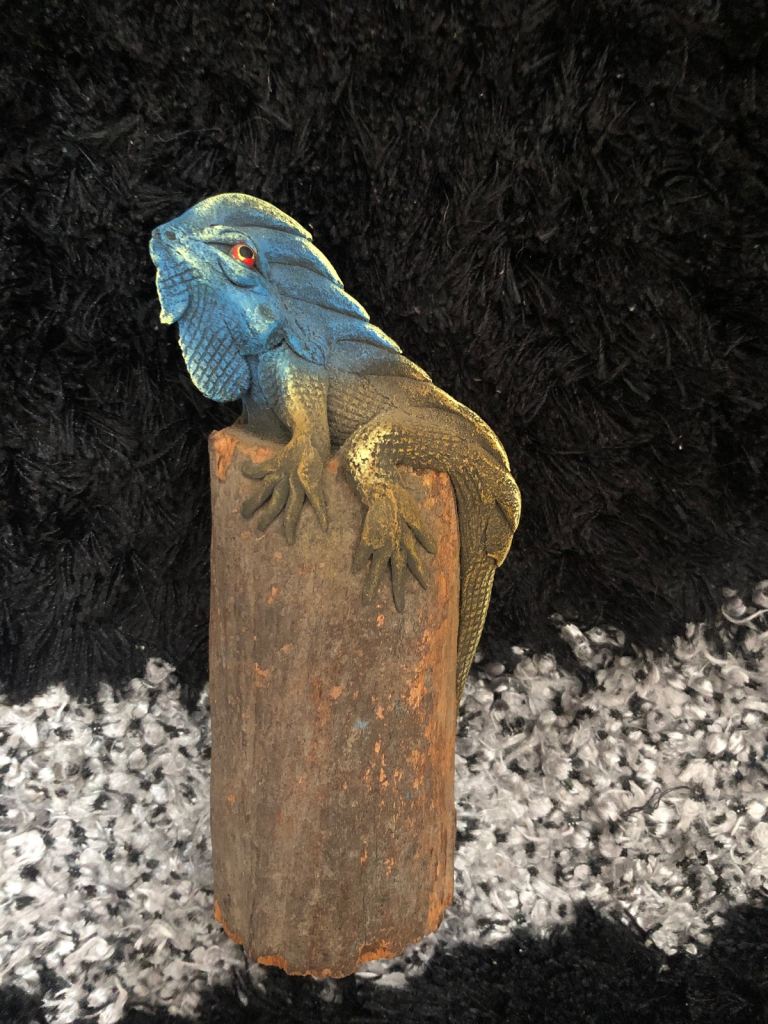 Lizard Carving