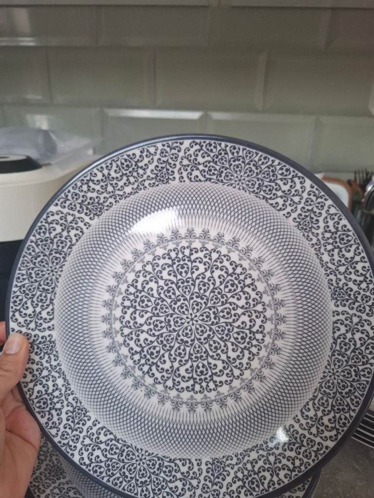 Oriental dinner set with trays