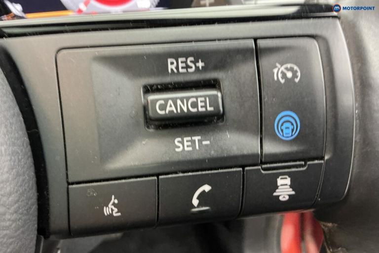 2022 Nissan Qashqai 1.3 DiG-T MH 158 Tekna 5dr Xtronic HATCHBACK PETROL Automatic