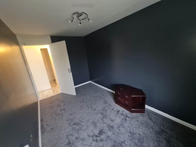  DOUBLE ROOMS TO RENT