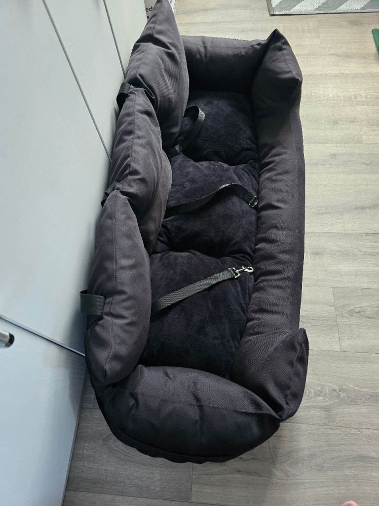 Black Fabric Dog Car Seat / Booster Bed