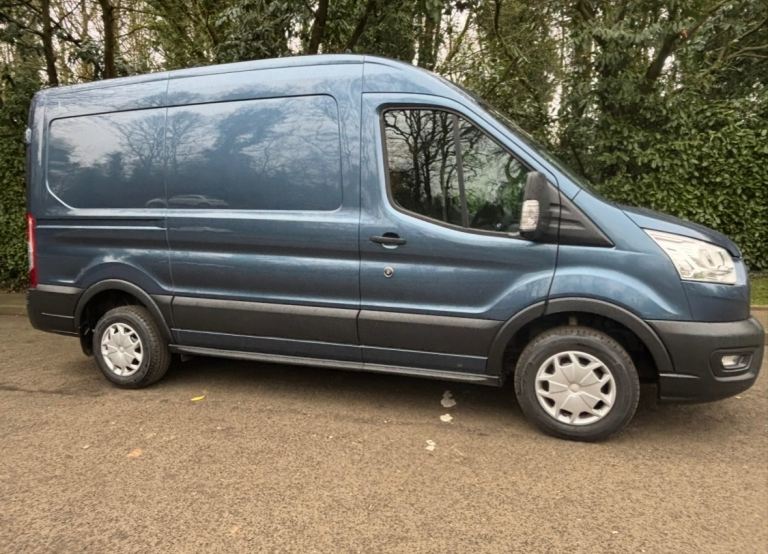 **** Crew van 6 seater Transit  Trend ****