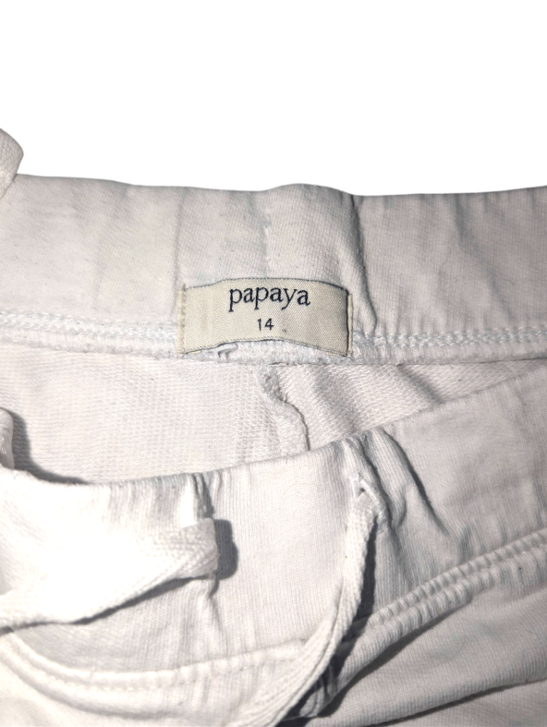  Fresh summer essential – Papaya white shorts