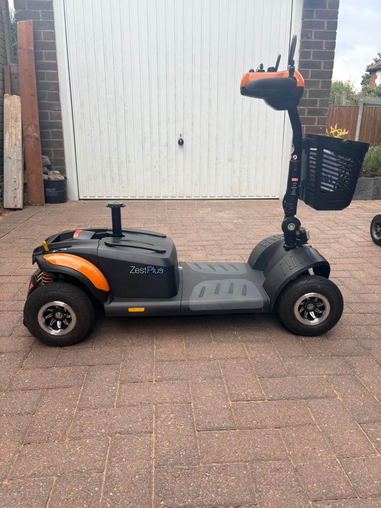 TGA ZEST PLUS MOBILITY SCOOTER NEARLY NEW CONDITION(REDUCED)