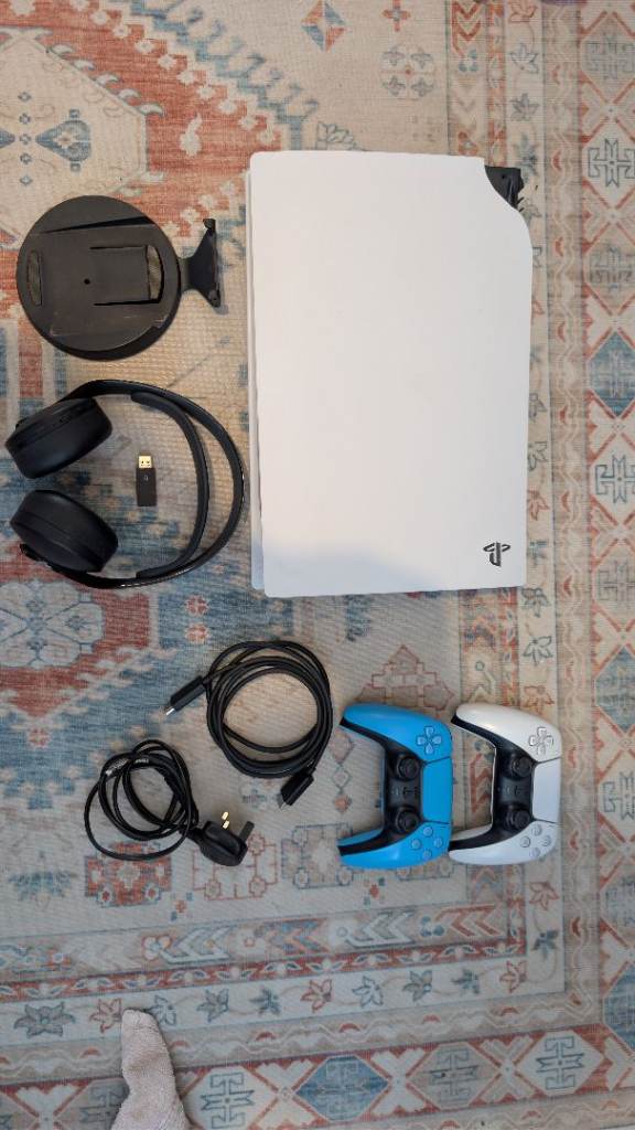 Ps5 disk edition+ accessories 