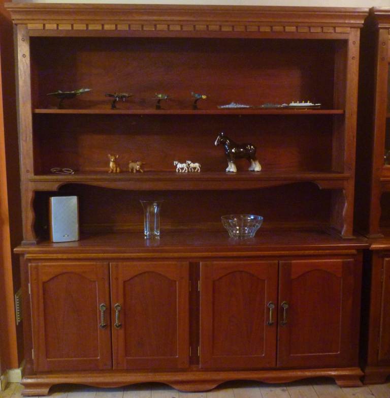 DISPLAY WALL UNIT BOOKCASE CABINET SIDEBOARD WELSH DRESSER