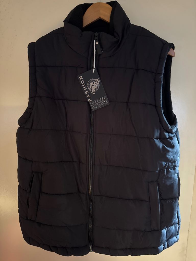 FICTOU ITALIAN MENS PADDED AND FLEECE GILET ( new)
