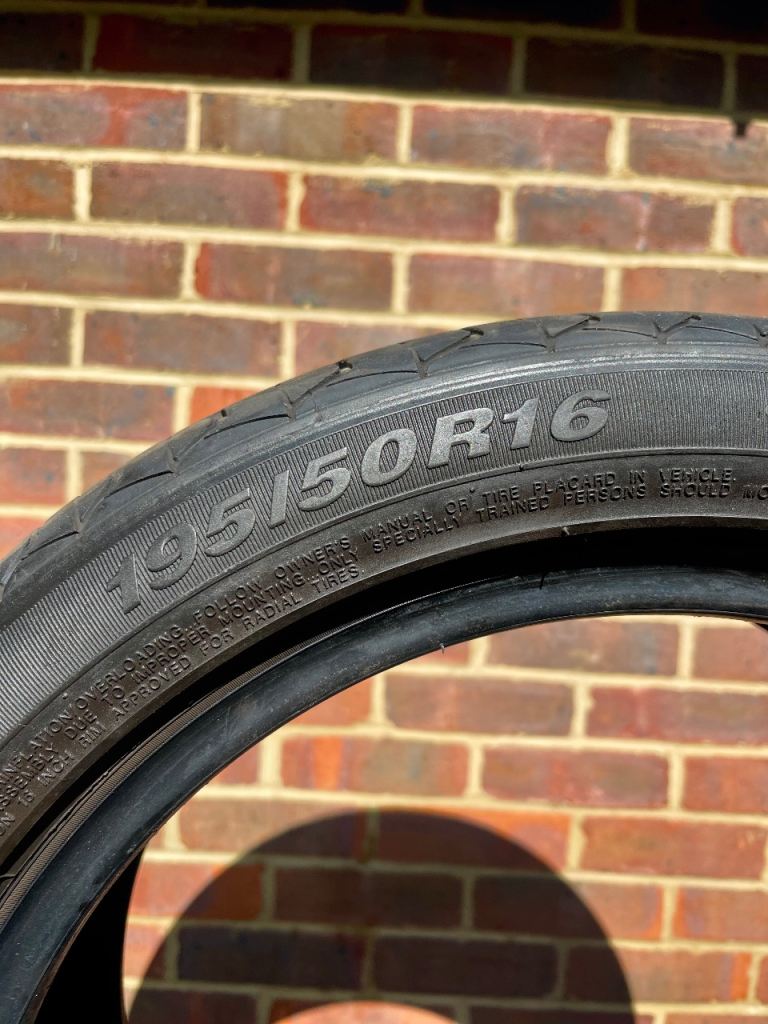 195/50/16 Tyre
