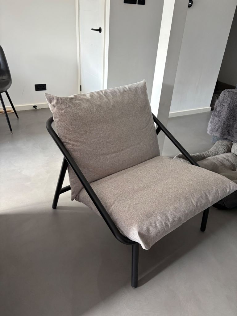 Comfy Beige Fabric Lounge Chair with Black Metal Frame