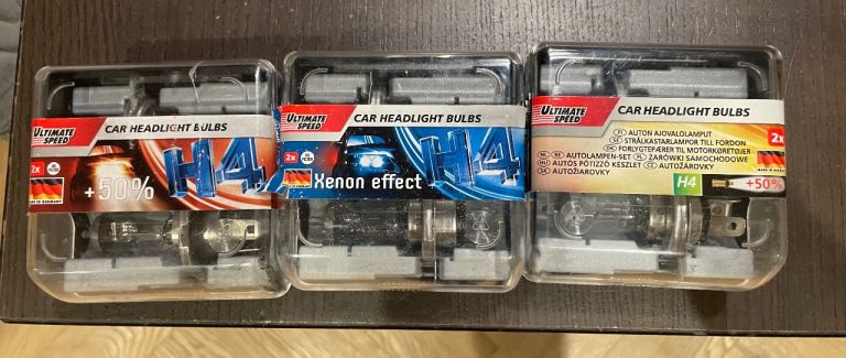 H4 Headlight bulbs