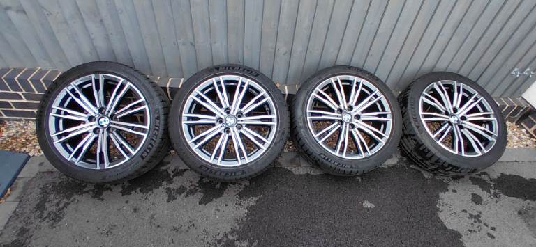BMW 790M style wheels & tyres.