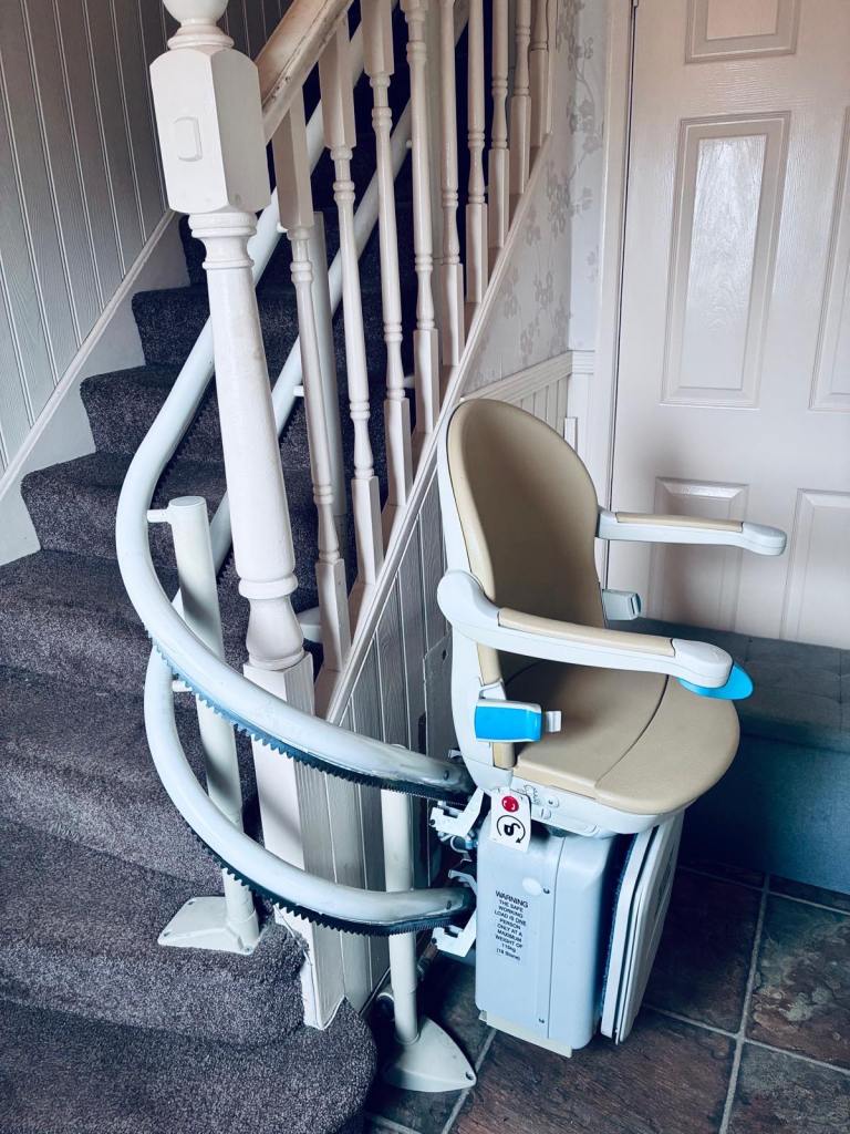Handicare 2000 Stairlift