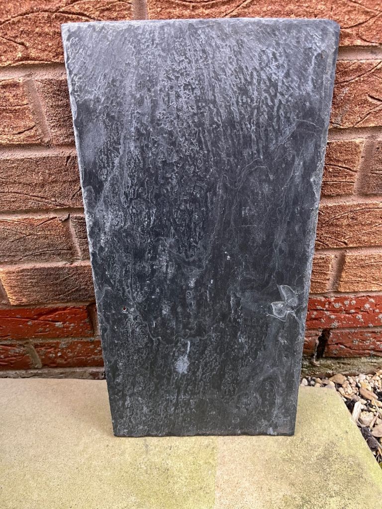 25x Grey Slate Roofing Tiles measuring 25x50cms each