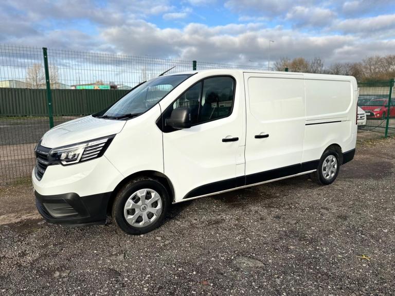2023 Renault Trafic LL30 Blue dCi 130 Business+ Van PANEL VAN DIESEL Manual