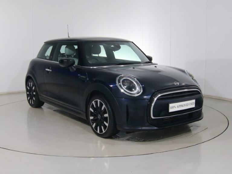 MINI HATCHBACK 1.5 Cooper Exclusive Premium 3dr Auto