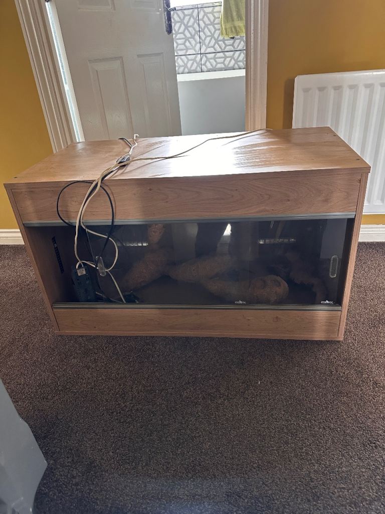 Vivarium for reptile 