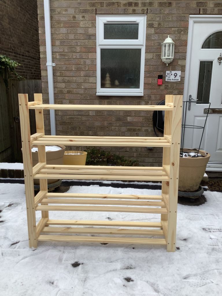 Pine wood shoe rack
