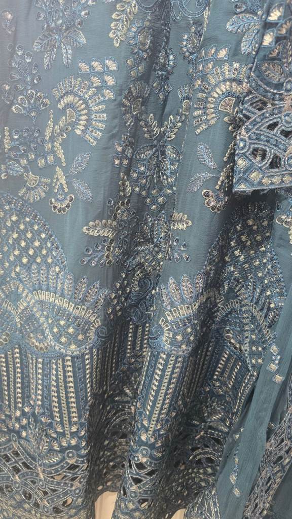 Embroidered Chiffon Zinc colour beautifull original designer dress 3 pieces,only wore 3 hours