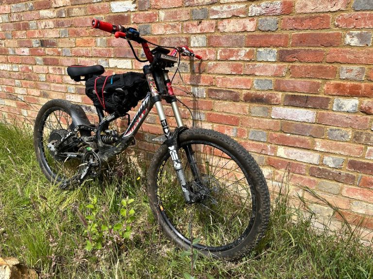 Mountain Bike, Full Suspension – Good Condition