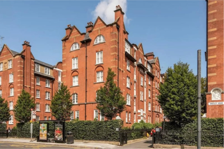 Lovely Double Room in Chelsea - Cosy Friendly Flat