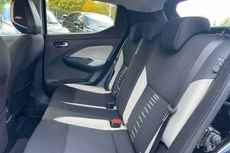 2019 Nissan Micra 1.0 DIG-T Tekna Hatchback 5dr Petrol Manual Euro 6 (s/s) (117 ps) Hatchback Pet...