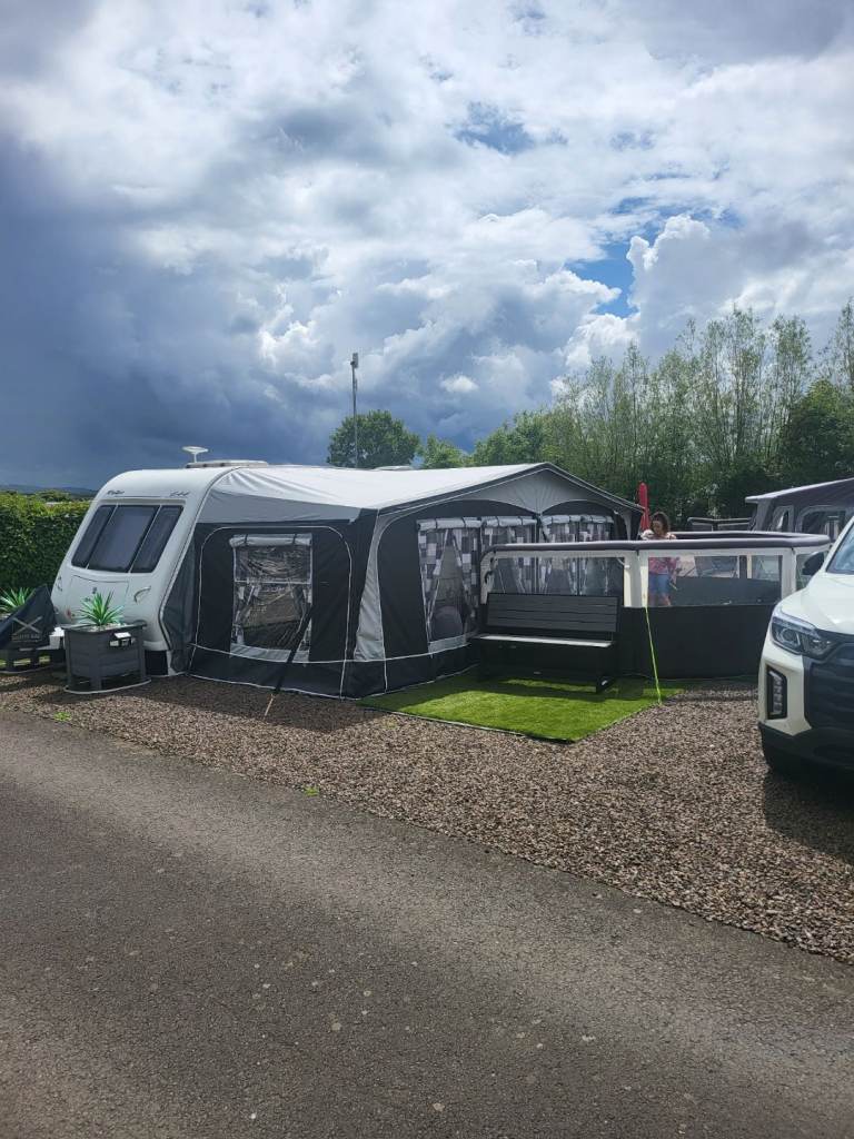 Dorema Garda awning 