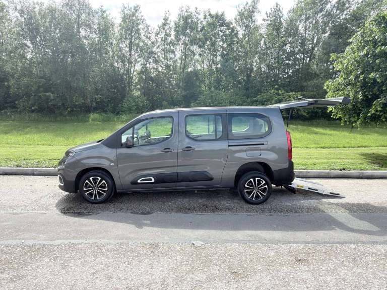 2020 Citroen Berlingo Puretech 1.2 Petrol XL LWB *5 SEATS* WHEELCHAIR ACCESSIBLE VEHICLE WAV MPV ...