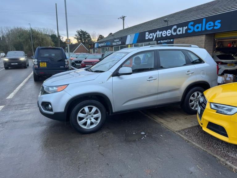 KIA SORENTO 2.2 CRDi 1 Silver Auto Diesel 2011