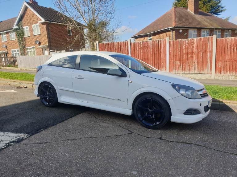 ** QUICK sale NEEDED ** £1000 ONO