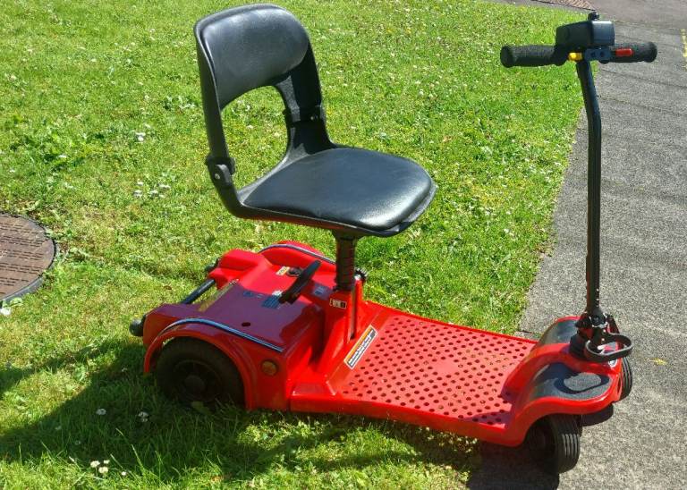 Pro Rider EasyFold Deluxe Mobility Scooter