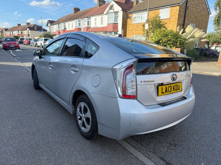 Toyota, PRIUS, Hybrid-Automatic , 2013, 1798 (cc), 5 doors